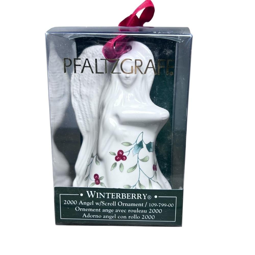 Pfaltzgraff Vintage Winterberry 2000 Angel with Scroll Bell Christmas Ornament